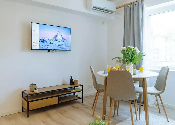 Apartment Harmony - Square